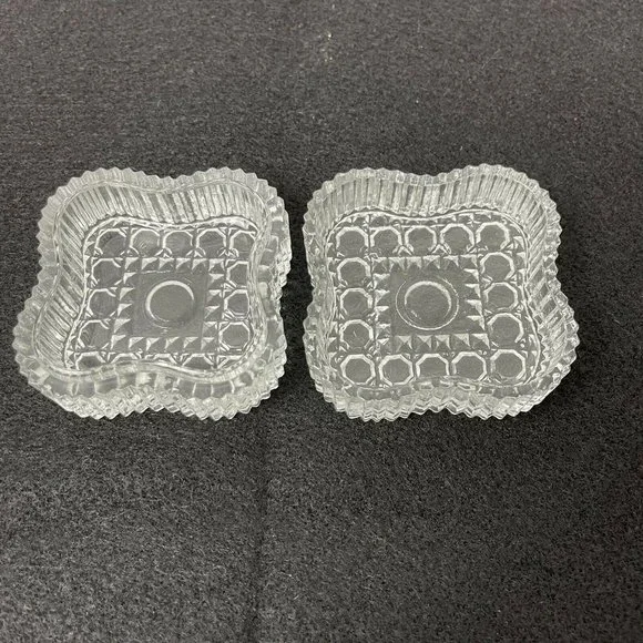 Fun Shaped Pressed Glass Trinket Box - Picture 3 of 4